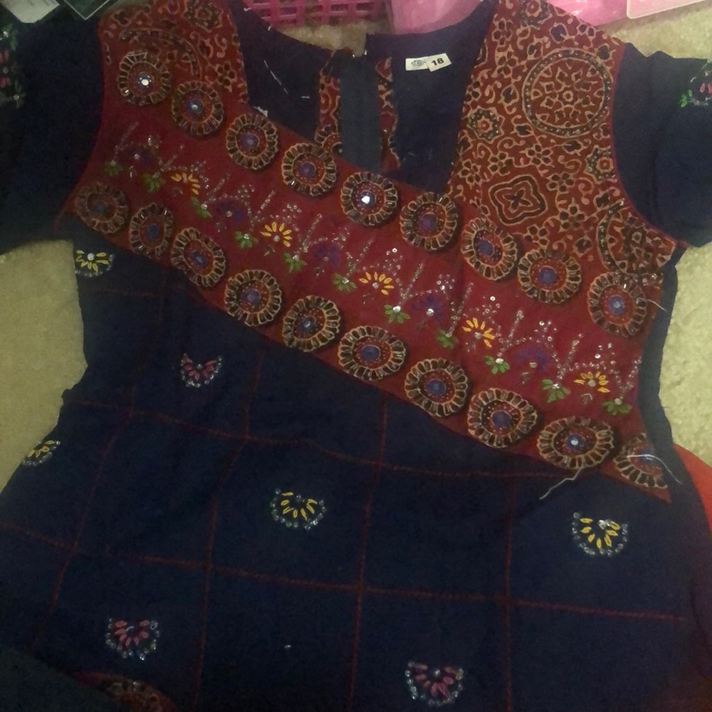 Cotton embroidered top